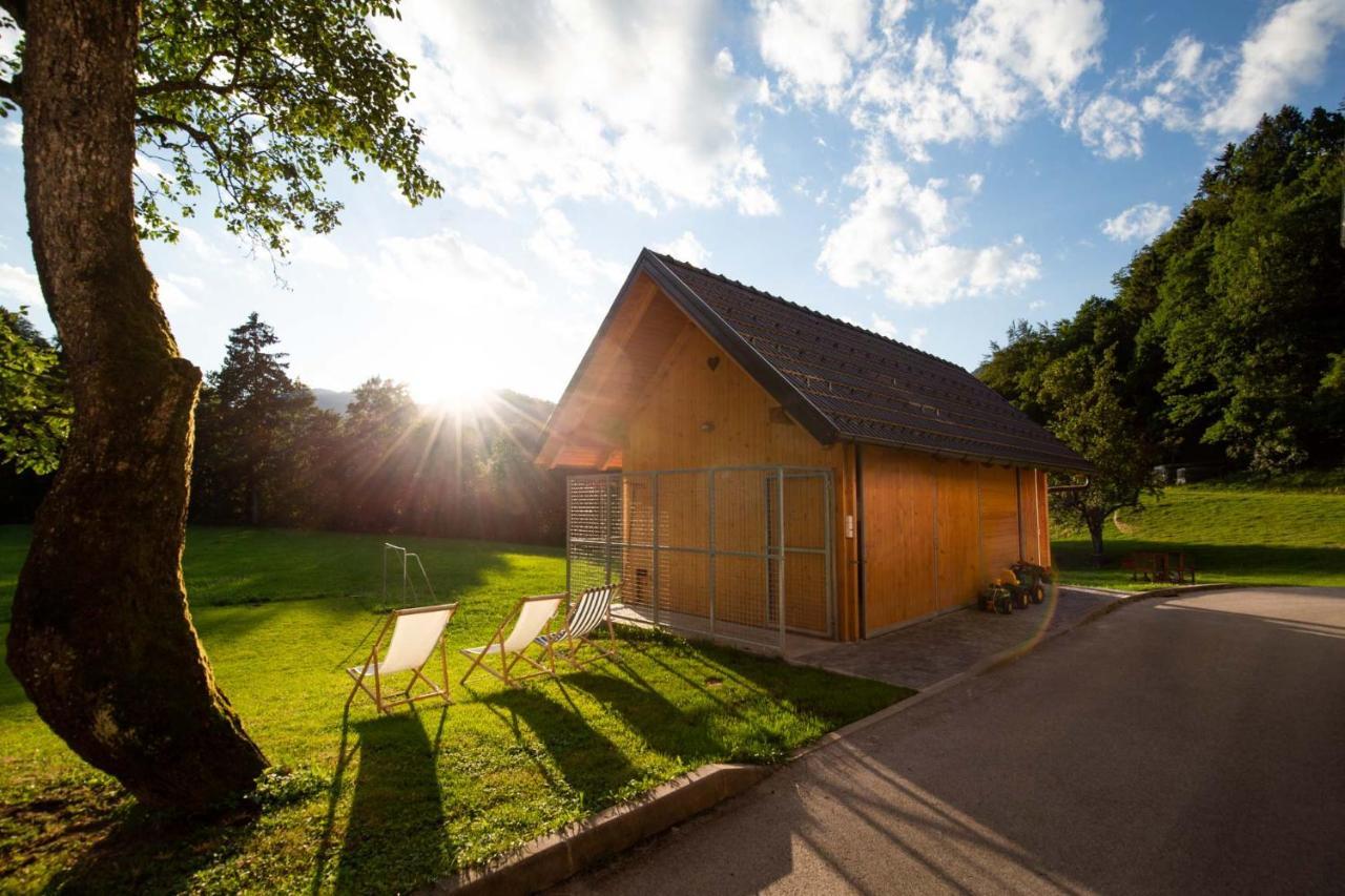 Apartments Tourist Farm Storman With Ev Ch-Station Tržič 외부 사진
